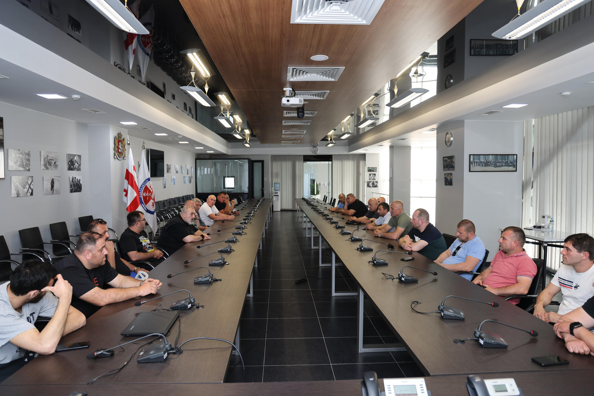 კობა კობალაძემ 2008 წლის ომის ვეტერანებთან შეხვედრა გამართა