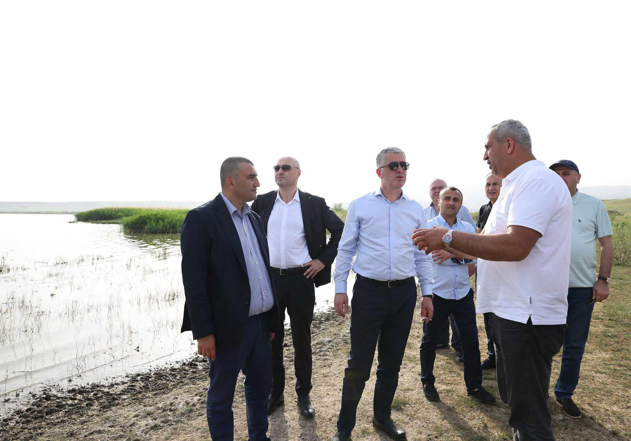 „საქართველოს მელიორაციამ“ დაშრობის საფრთხის წინაშე მყოფი კუმისის ტბის წყლით მომარაგების სამუშაოები დაასრულა