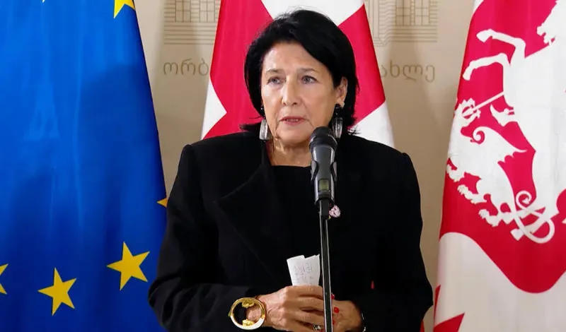 სალომე ზურაბიშვილი - ეს კანონი რუსულია და ვერანაირი კითხვა -„აბა, რა არის მასში რუსული“, ამას ვერ შეცვლის, წერეთ და იკითხეთ - პრემიერის გამოსვლაც რუსულია