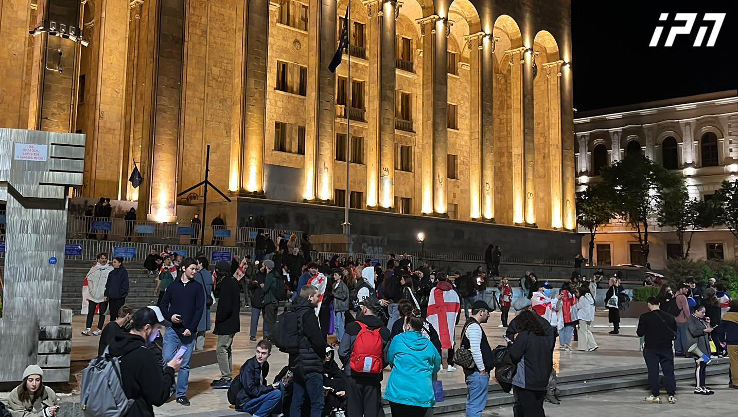 პარლამენტის წინ, “უცხოური გავლენის გამჭვირვალობის შესახებ” კანონპროექტის წინააღმდეგ აქცია დასრულდა