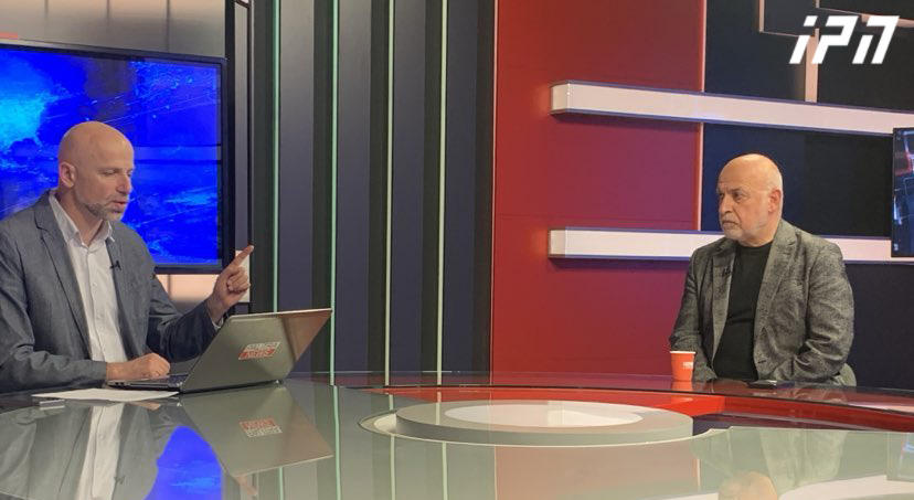 ვალერი ჩეჩელაშვილი - ჩიხიდან გამოსავალი, „ქართულმა ოცნებამ“ უნდა ნახოს, რადგან ეს გზა ტაძრამდე ვერ მიიყვანს - მარტივ გამოსავალს ვთავაზობთ: თუ ასე სჯერათ საკუთარი თავის, არჩევნებს რეფერენდუმი დაამთხვიონ, ვნახოთ, რამდენს უნდა ამ კანონის დამტკიცება