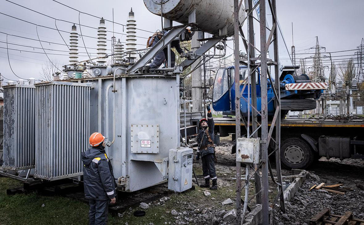 უკრაინის ენერგეტიკის სამინისტრო - ექვს ოლქში ენერგეტიკულ ობიექტებზე მასიური თავდასხმა მოხდა