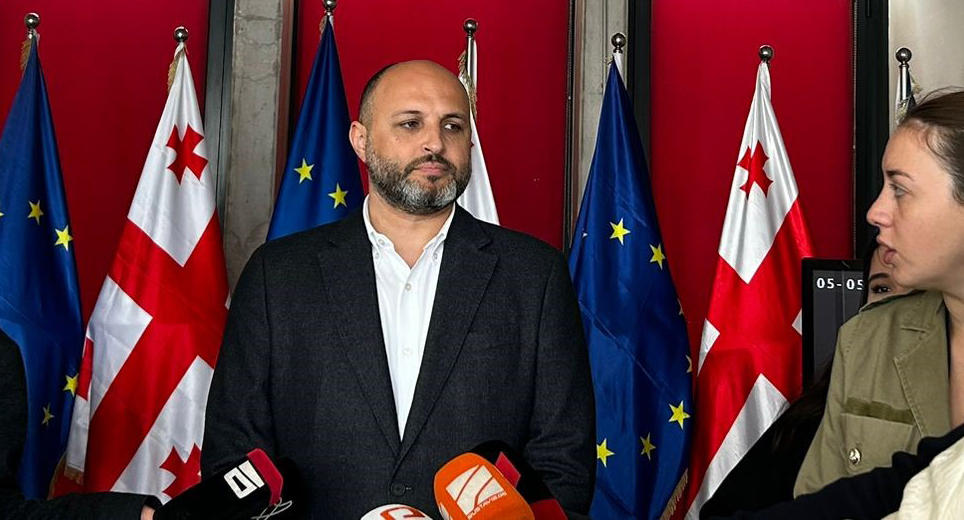 ირაკლი ნადირაძე - სუს-ის განცხადება არის აგონიაში მყოფი, შეშინებული ხელისუფლების და რუსი ოლიგარქი ივანიშვილის განცხადება - სადღაც საბურავებს აგროვებდნენო, ეს უნდა ჩაემატებინათ