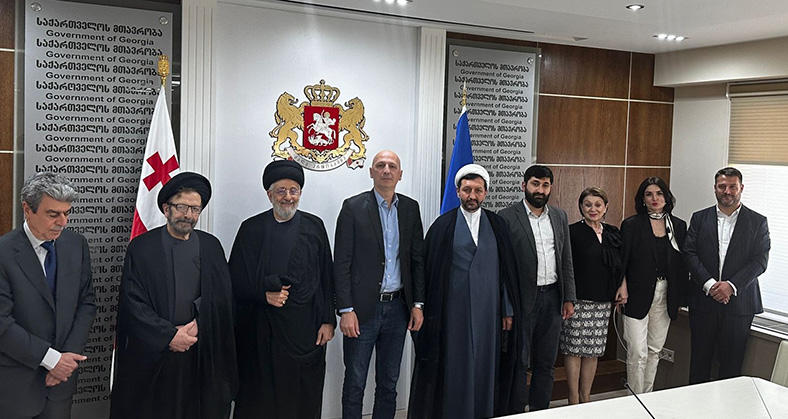 რელიგიის საკითხთა სახელმწიფო სააგენტოს თავმჯდომარე ზაზა ვაშაყმაძე ირანელ სტუმრებს შეხვდა