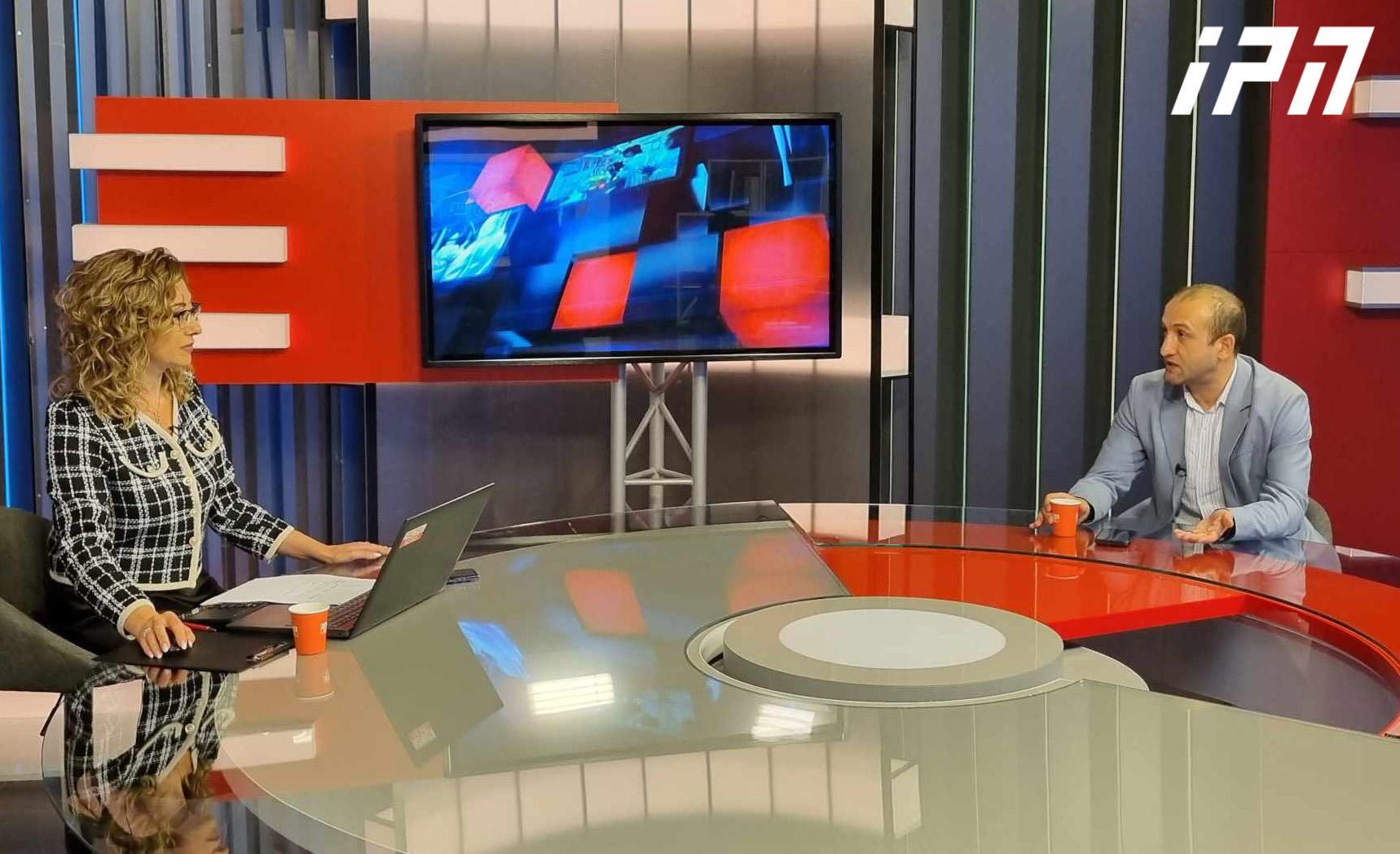 იაგო ხვიჩია - მშობლებს უთხრეს: თქვენ შვილებს გავლახავთ, ძაღლებს დავაკბენინებთ, ცხენებს შემოვატარებთ, ხომ ეს კადრები დადეს? - ეს არის დაშინება, რომ შვილები აქციებზე არ გამოუშვან, თან ევროპისა და ამერიკის სახელის გატეხას ცდილობენ