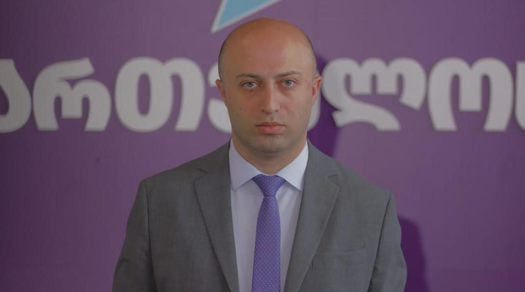 ბერდია სიჭინავა - ძალადობა, მოქალაქეების ცემა, პოლიტიკური ლიდერების დაკავება, ოფისებში რეიდების ჩატარება - ეს ხელისუფლების დასასრულია