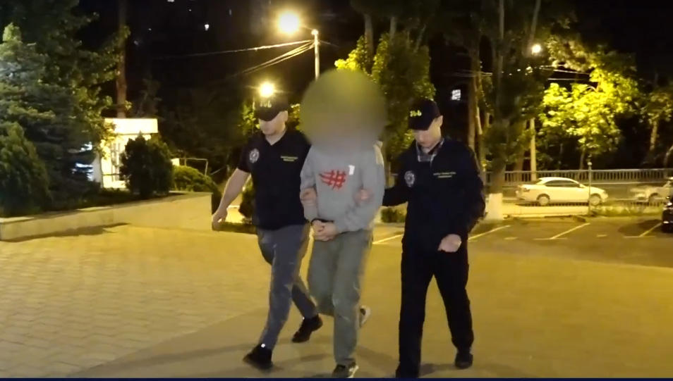 შსს ბლოგერ უჩა აბაშიძის დაკავების შესახებ განცხადებას ავრცელებს