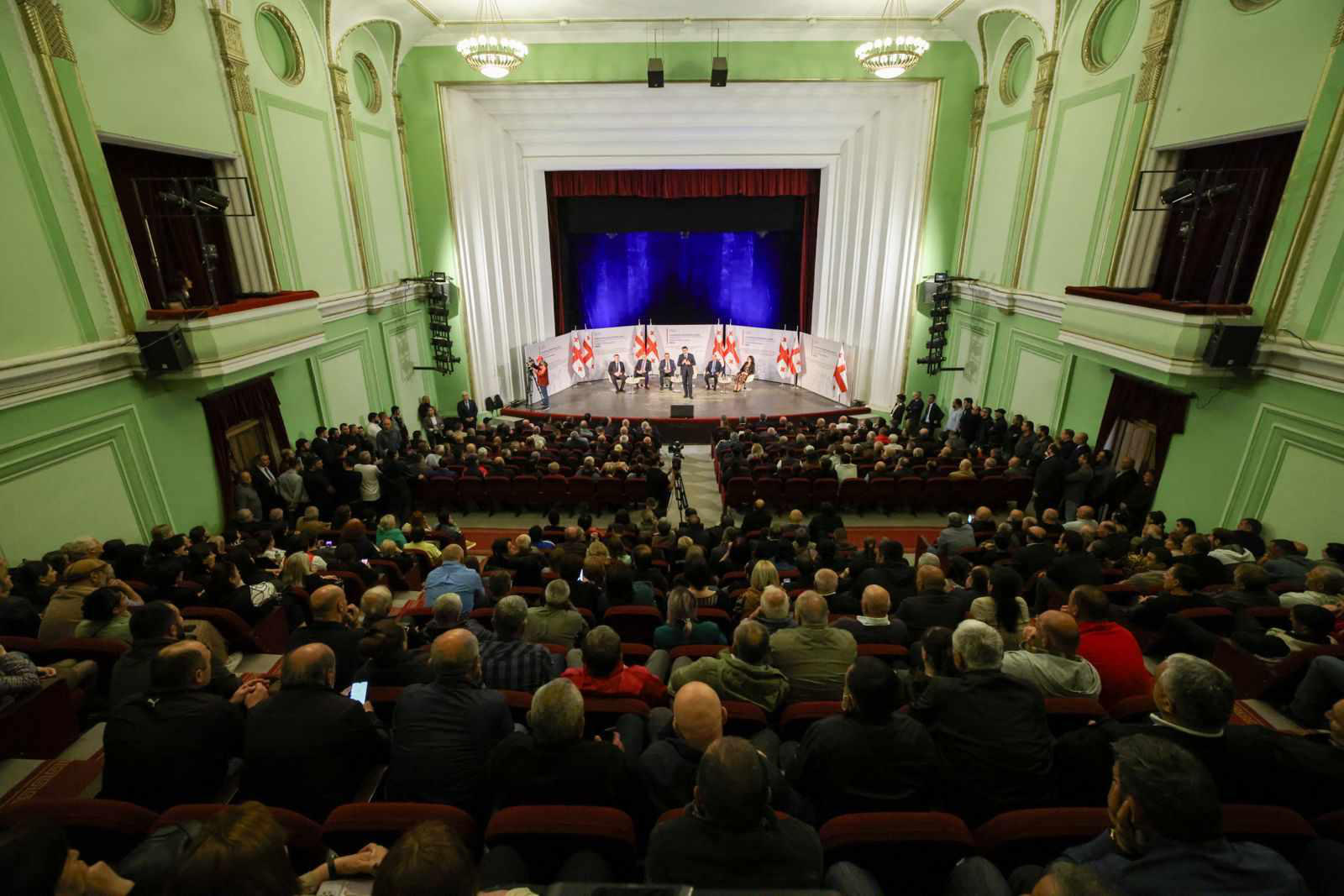 გორში საკონსტიტუციო ცვლილებების საყოველთაო-სახალხო განხილვა გაიმართა