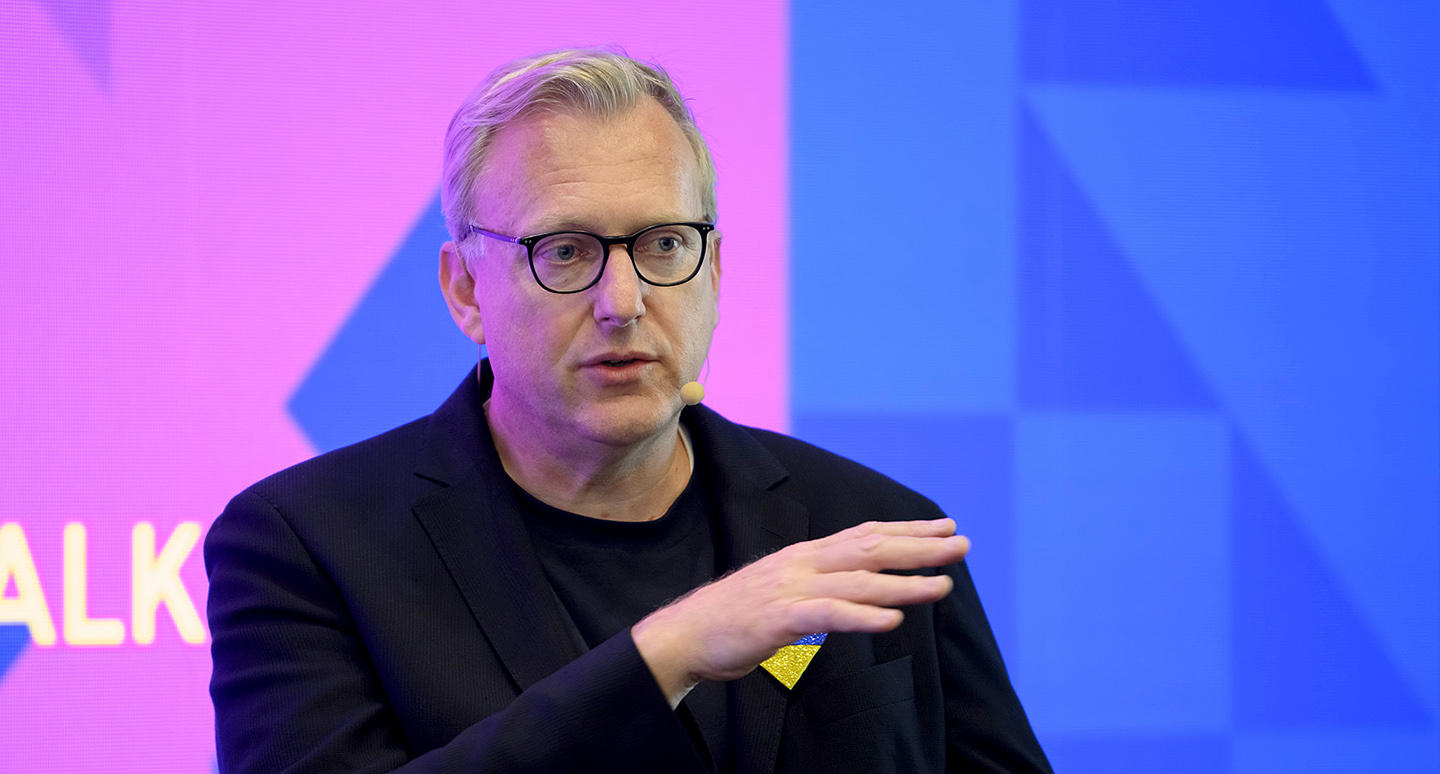 სტივენ ბლოკმანსი - კანონის დამტკიცებამდეც კი მისი ამოქმედება მოხდა: ვხედავთ დაშინების, პოსტერების კამპანიას - მსგავსი რეპრესიული მექანიზმები გამოყენებულია რუსეთში, ბელარუსში, ნაცისტურ გერმანიაში