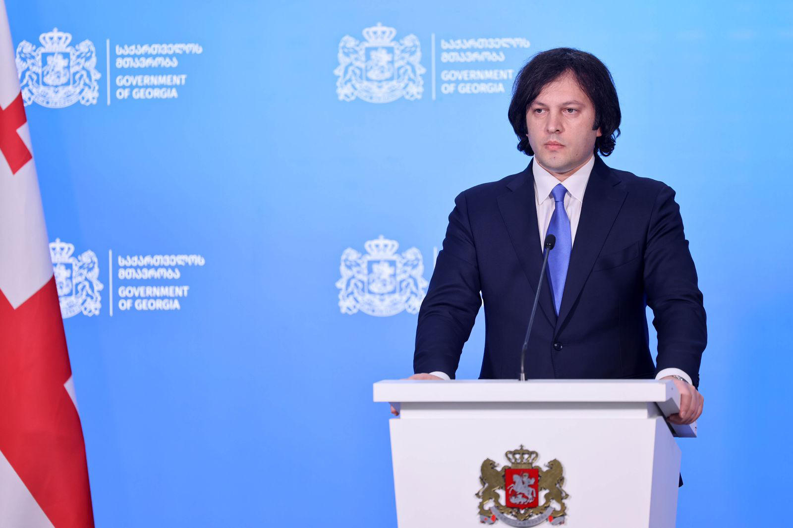 პრემიერი - პარლამენტთან ვხედავთ უცხოური გავლენის გამჭვირვალობას - პირდაპირ გამოდიან პოლიტიკურ სცენაზე უცხოელი პოლიტიკოსები, წარმოიდგინეთ რა მასშტაბის ლუსტრაციაა, ეს არის აბსოლუტურად მიუღებელი მოვლენა