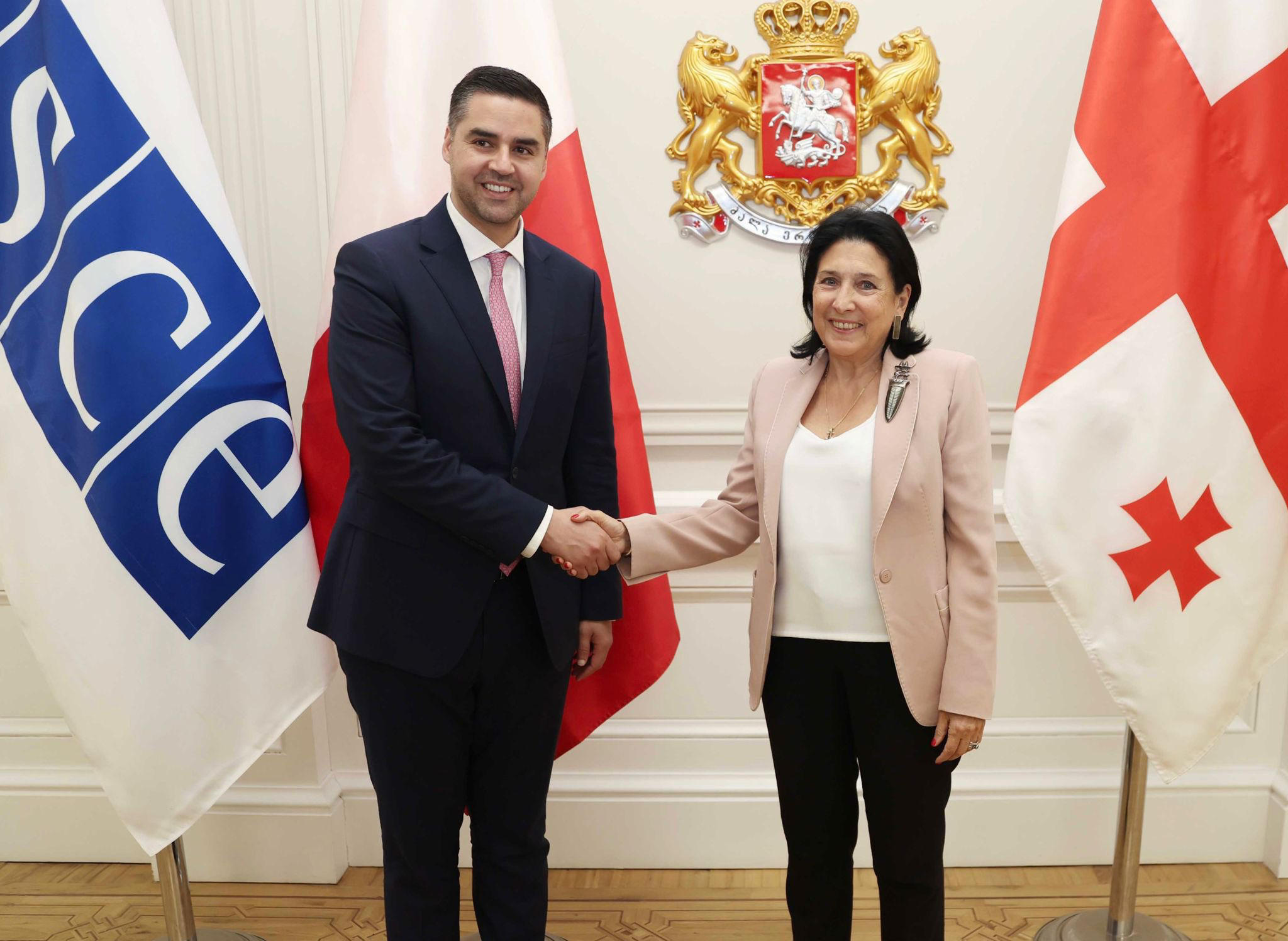 სალომე ზურაბიშვილი - ეუთოს თავმჯდომარესთან შეხვედრისას 2024 წლის თავისუფალი და სამართლიანი არჩევნების მნიშვნელობა და საქართველოს ოკუპირებულ ტერიტორიებზე არსებული ვითარება განვიხილე