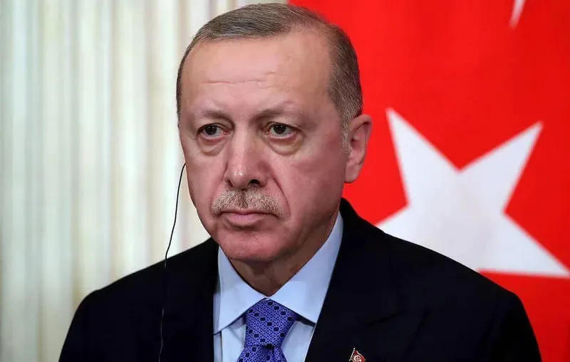Recep Tayyip Erdoğan: Leaders of two strategic partner countries met and a very fruitful conversation took place between us. I once again supported the territorial integrity, sovereignty and prosperity of Georgia