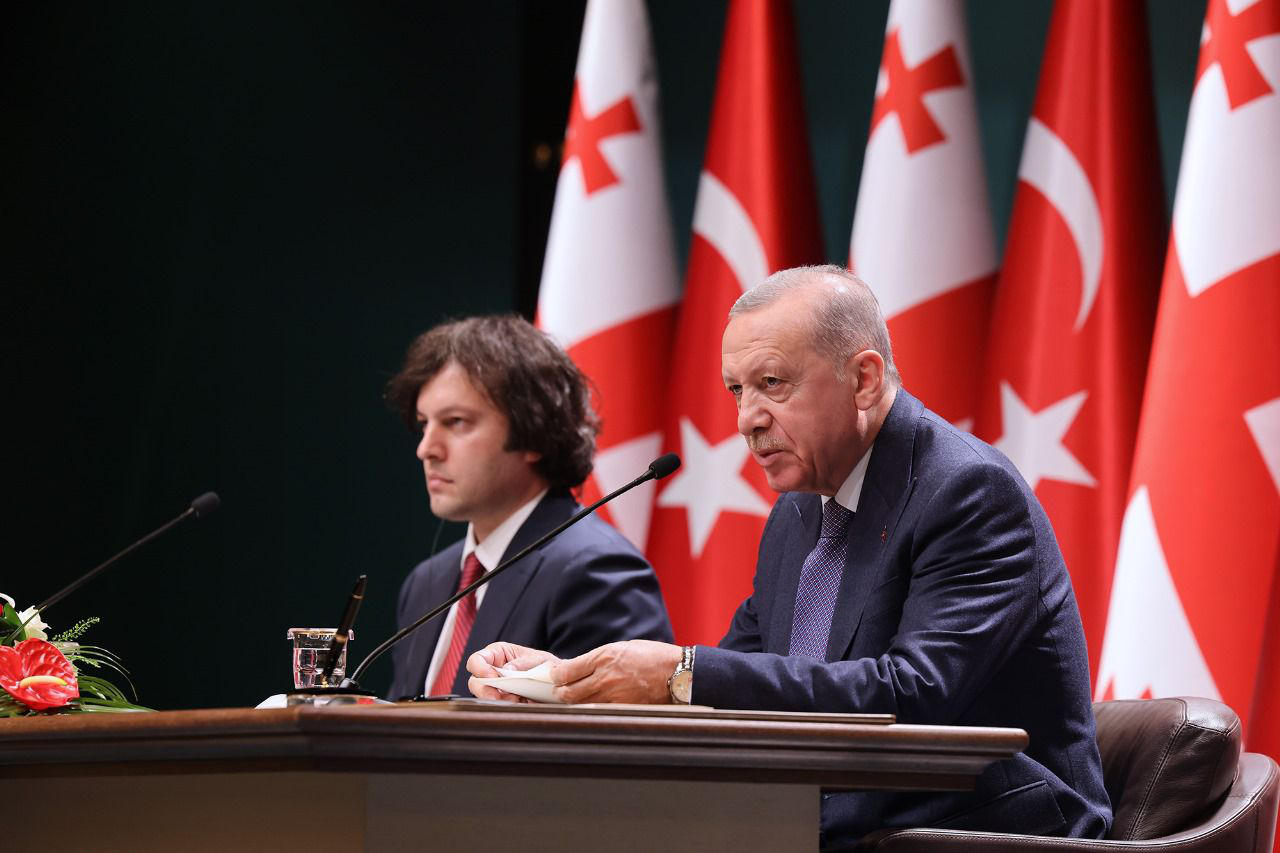 ირაკლი კობახიძე - განსაკუთრებული პატივია, ვსტუმრობდე პრეზიდენტ ერდოღანს, ნამდვილ ლიდერს, რომელიც მტკიცედ იცავს თურქეთის და თურქი ხალხის ეროვნულ ინტერესებს - თქვენი ლიდერობა  სამაგალითოა თითოეული ჩვენგანისთვის