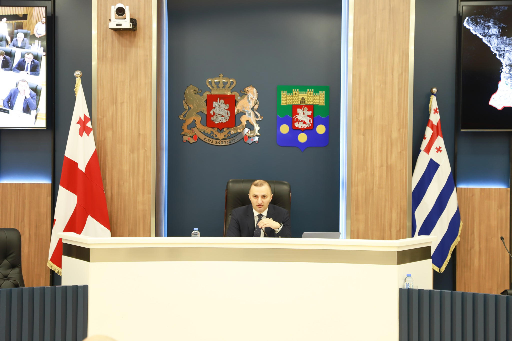 აჭარის უმაღლესი საბჭოს მორიგ პლენარულ სხდომაზე, „მინისტრის საათის" ფორმატში, განათლების, კულტურისა და სპორტის მინისტრს - მაია ხაჯიშვილს მოუსმინეს