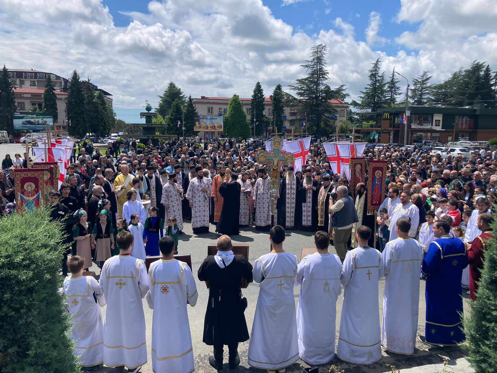 ოჯახის სიწმინდის დღე ფოთსა და ზუგდიდშიც აღნიშნეს