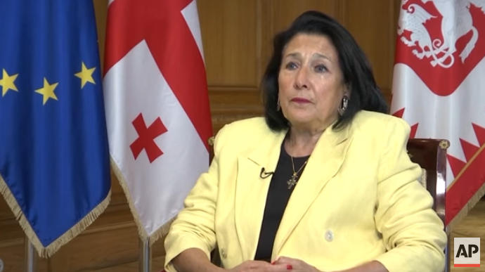 სალომე ზურაბიშვილი „უცხოური გავლენის გამჭვირვალობის შესახებ“ კანონპროექტზე - მიუღებელია, მოდიფიცირებას არ ექვემდებარება - გასაგებია, რა ხდება: ხელისუფლება არ აკეთებს იმას, რასაც ქვეყანა მოელის