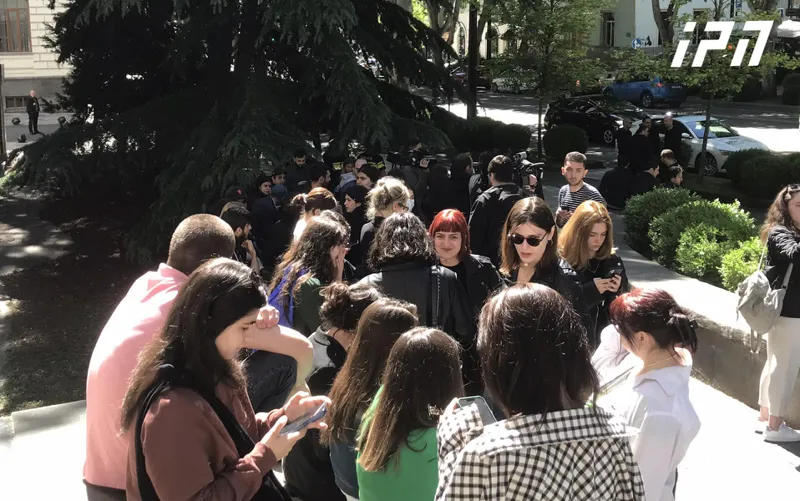In the courtyard of TSU, where students were waiting for the Prime Minister, a physical confrontation took place