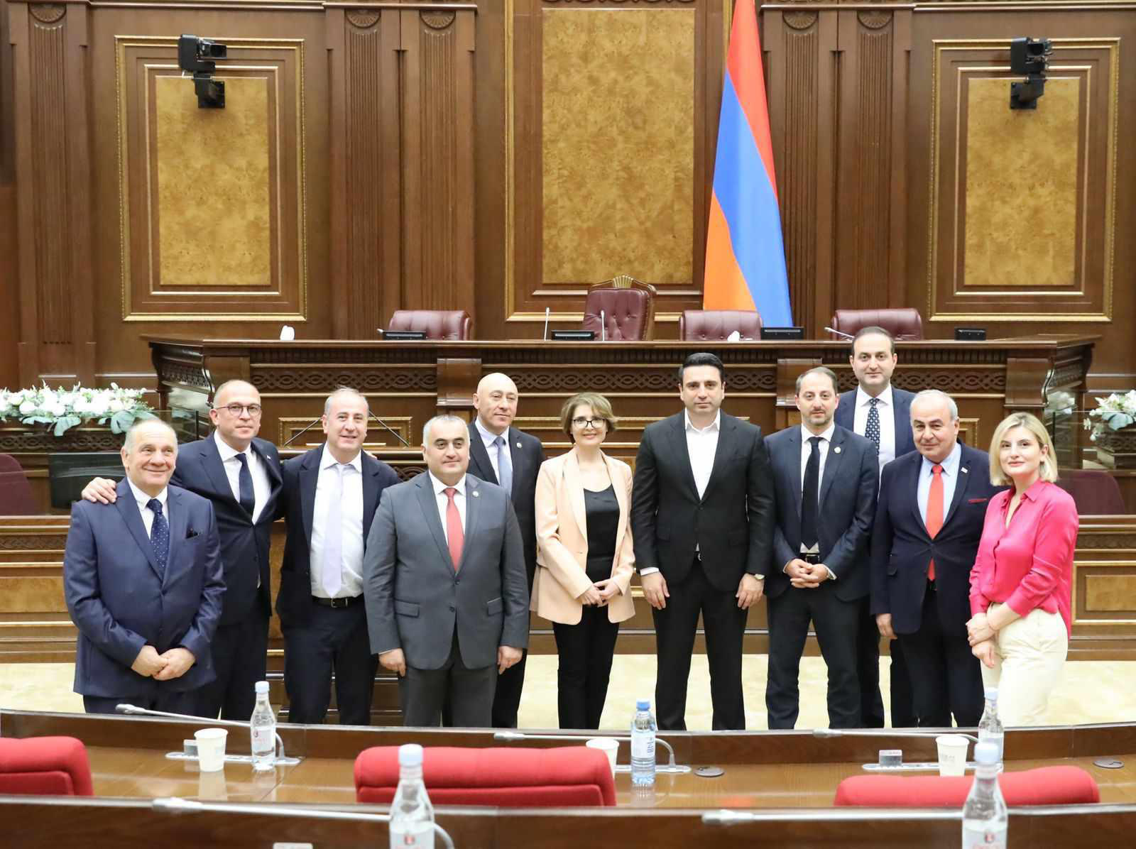 საპარლამენტო დელეგაცია ოფიციალური ვიზიტით სომხეთის რესპუბლიკაში იმყოფება