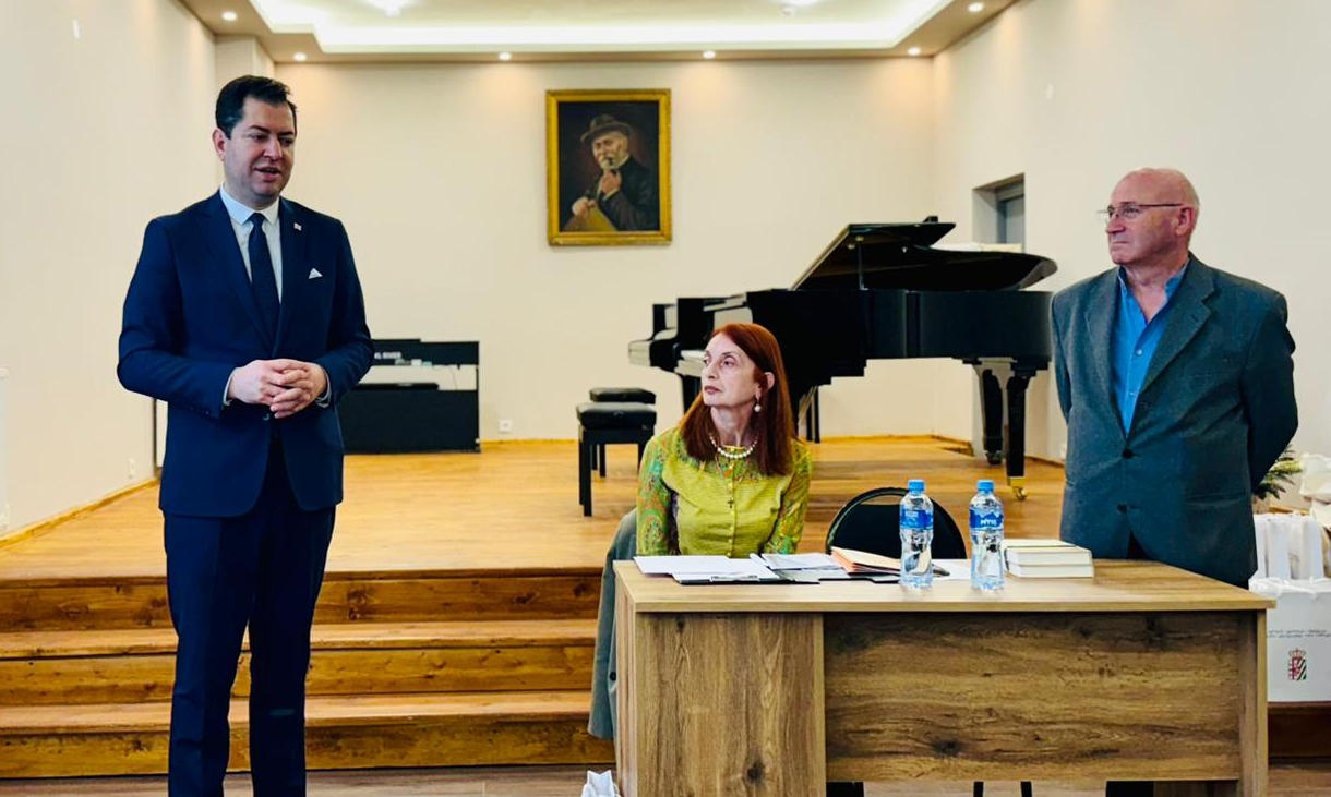 დავით ფაცაცია ქუთაისში წიგნის „საქართველოს ებრაელთა ისტორიის (საარქივო მასალების მიხედვით)“ პრეზენტაციას დაესწრო