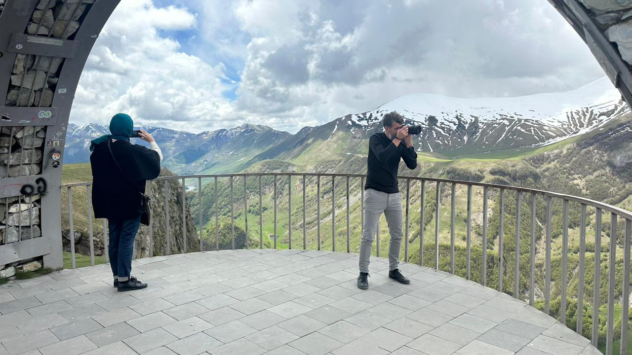 ბერძენი ჟურნალისტები საქართველოს ტურისტულ პოტენციალს გაეცნენ