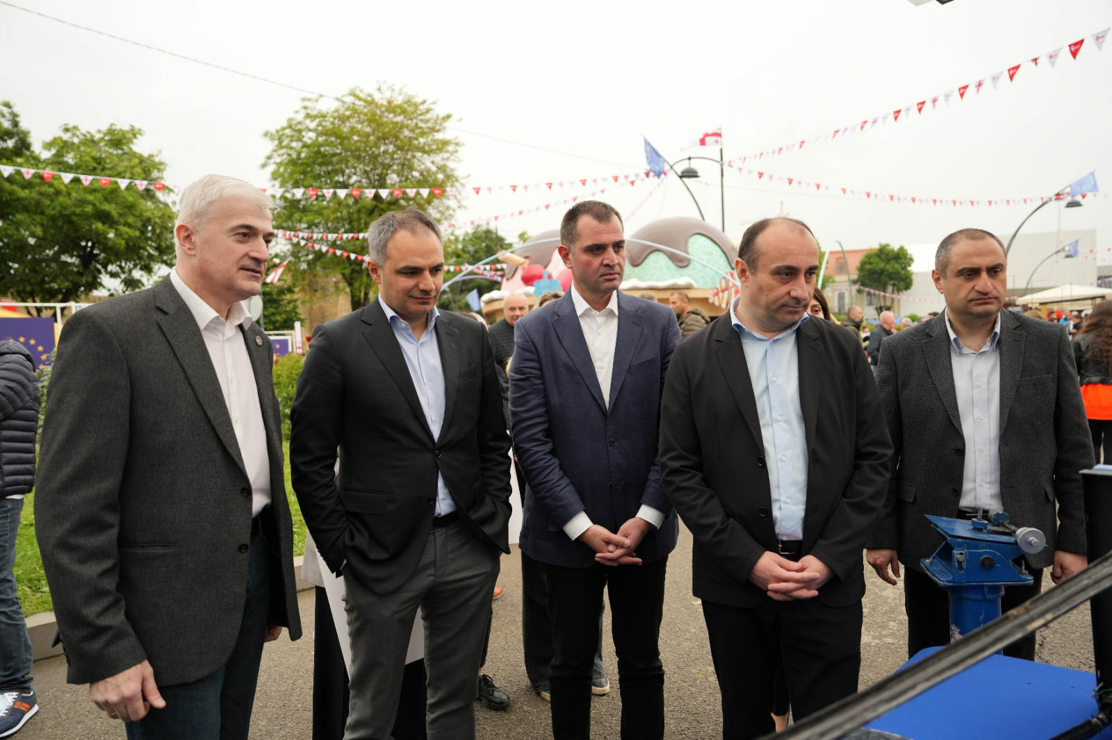 კახეთის სახელმწიფო რწმუნებული, გიორგი ალადაშვილი თელავში დამოუკიდებლობის დღისადმი მიძღვნილ ღონისძიებებს დაესწრო