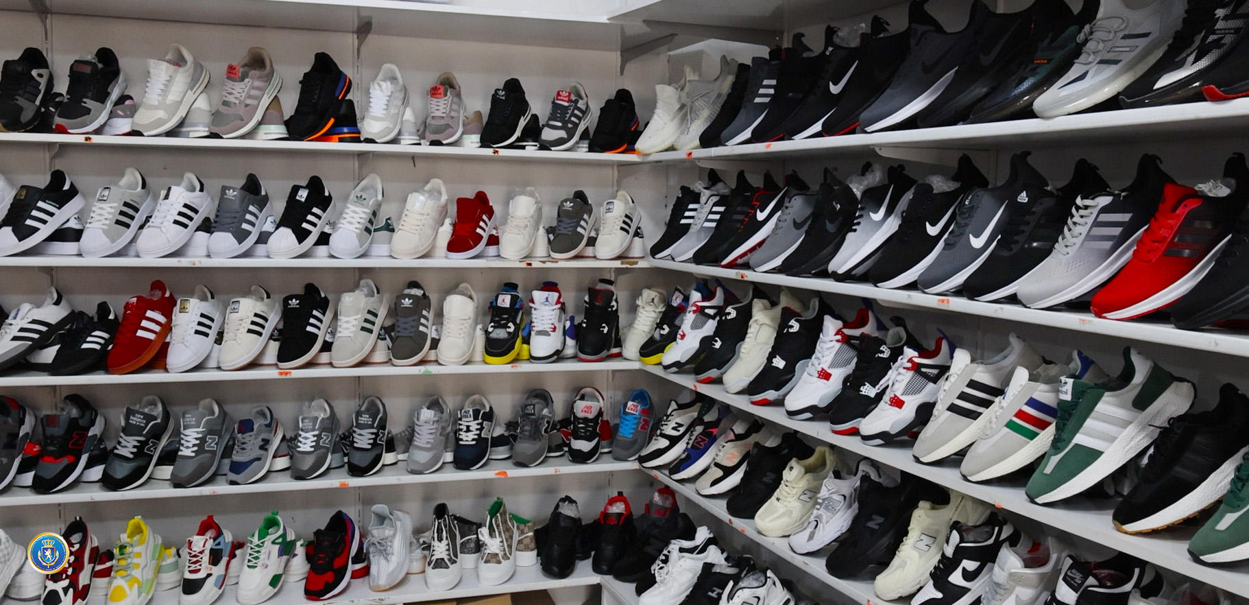 „ნაიკის“ სასაქონლო ნიშნის უკანონო გამოყენების ფაქტზე საგამოძიებო სამსახურმა უცხო ქვეყნის მოქალაქე ამხილა