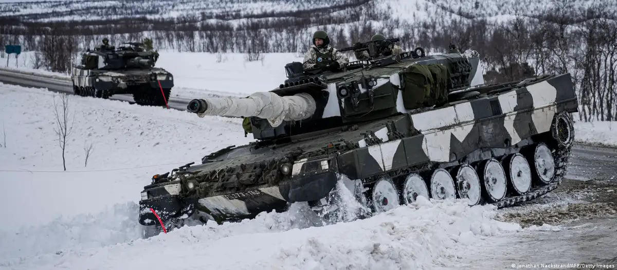 ნატო მასშტაბურ სამხედრო წვრთნებს - Steadfast Defender 24-ს ასრულებს - სცენარი მოკავშირეთა ტერიტორიაზე რუსეთის თავდასხმაა, რაც იწვევს ალიანსის კოლექტიური თავდაცვის ხელშეკრულების მე-5 მუხლის ამოქმედებას