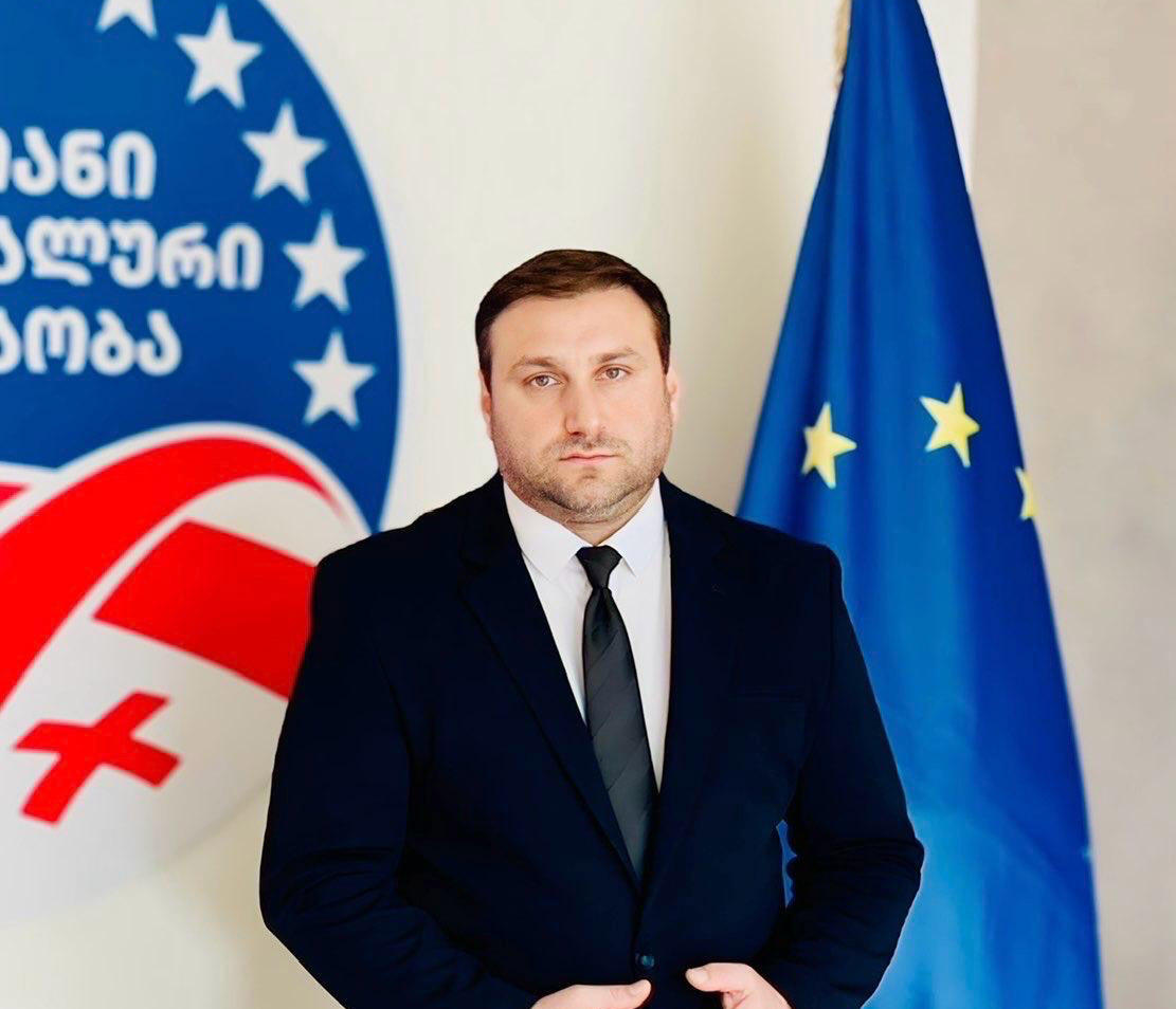 ლაშა ფარულავა - 33 საათი გავიდა მას შემდეგ, რაც „ნაციონალური მოძრაობის“ ოფისზე ბანდიტური თავდასხმა განხორციელდა - არც არავინ დაუკითხავთ, არც არავინ დაუკავებიათ