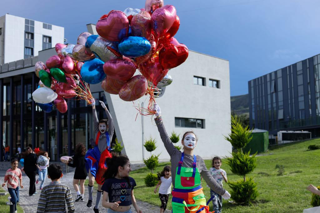 რუსთავში ბავშვთა დაცვის დღე მრავალფეროვანი ღონისძიებებით აღნიშნეს