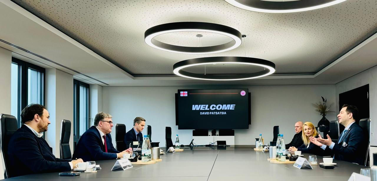 აფხაზეთის ავტონომიური რესპუბლიკის მთავრობის წარმომადგენლებმა  გერმანიის ფედერაციულ რესპუბლიკაში შეხვედრები გამართეს