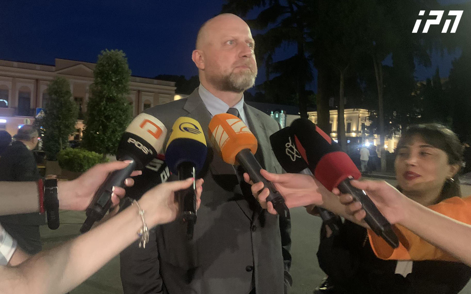 ზურაბ ჯაფარიძე - სამუშაო ძალიან ბევრია, მთავარი ამოცანაა, არჩევნებზე მოსახლეობის მაღალი გამოცხადება, ამ შემთხვევაში არანაირი გაყალბება არ უშველით, არანაირი სუს-ი და "ხარება"