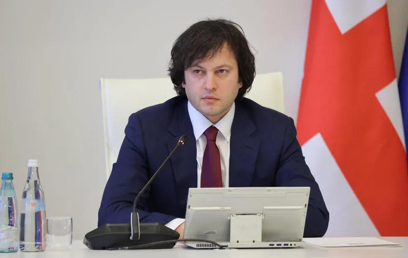 ირაკლი კობახიძე კირ სტარმერს დიდი ბრიტანეთისა და ჩრდილოეთ ირლანდიის გაერთიანებული სამეფოს საპარლამენტო არჩევნებში გამარჯვებას ულოცავს