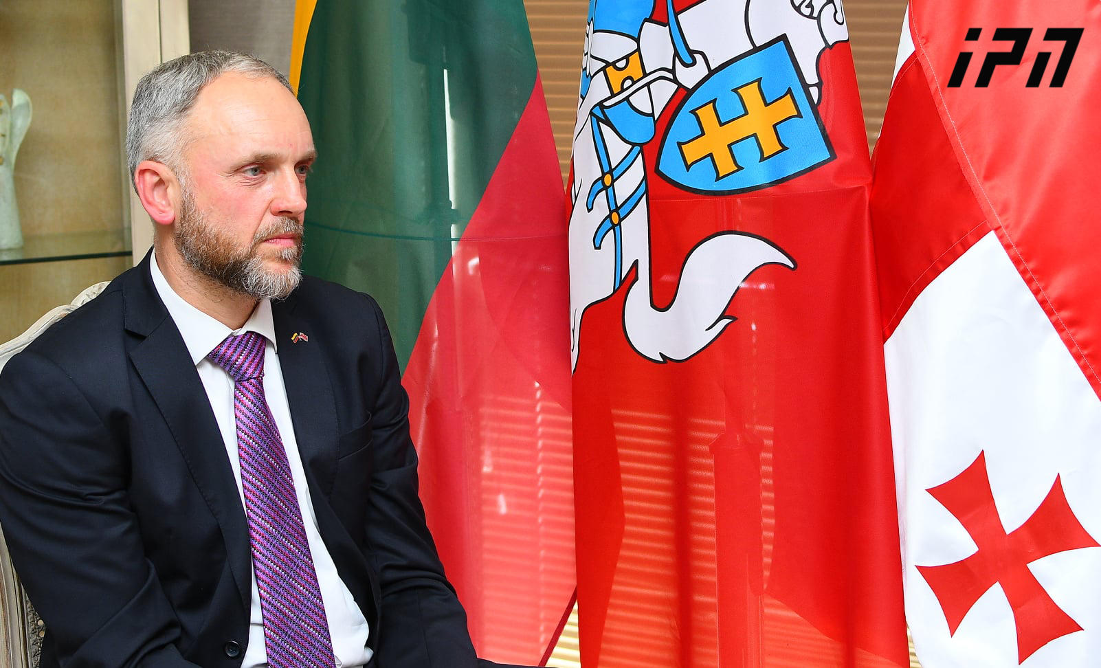 ელჩი - ერთხელ უზარმაზარი ჩინური კომპანია ჩვენი საზღვაო პორტით დაინტერესდა, თუმცა დავასკვენით, რომ პორტი ევროატლანტიკური სფეროს ქვეყნებთან უნდა ყოფილიყო ასოცირებული - მაინც არ ვიტყვი, რომ საქართველოში დასავლეთის ინვესტორები ჩაანაცვლეს