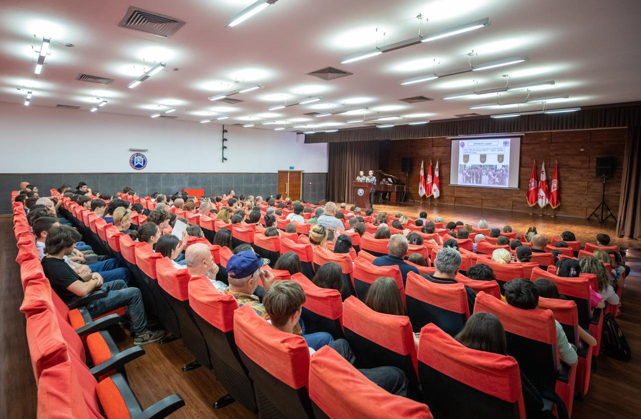 გენერალ გიორგი კვინიტაძის სახელობის კადეტთა სამხედრო ლიცეუმში „ღია კარის დღე“ გაიმართა