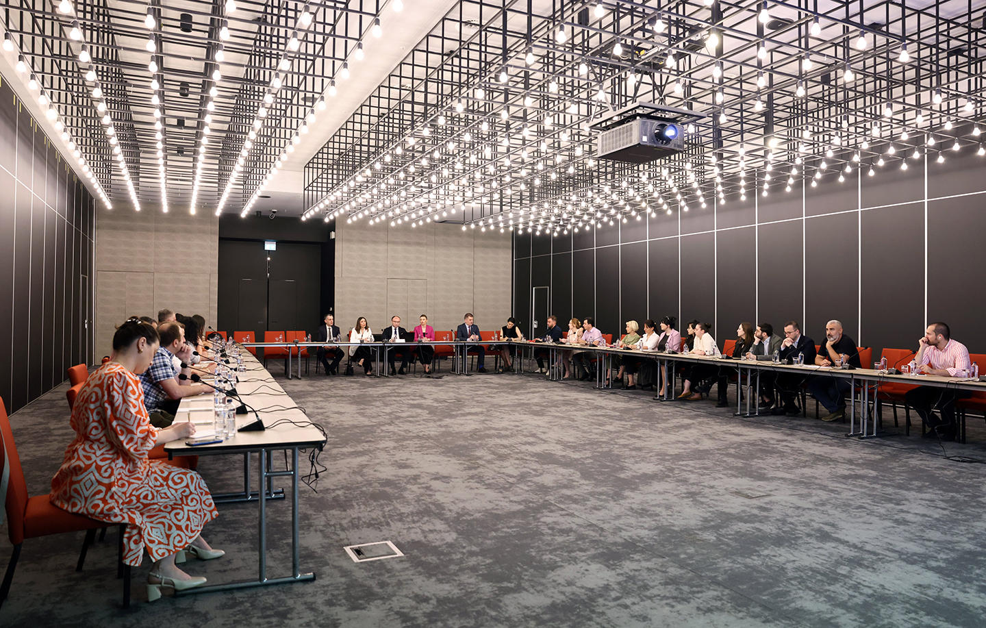 ნინო თანდილაშვილმა ბიზნესსექტორის წარმომადგენლებს „გარემოს დაცვის შესახებ“ საქართველოს კანონში ცვლილებების შეტანის შესახებ კანონის პროექტი გააცნო