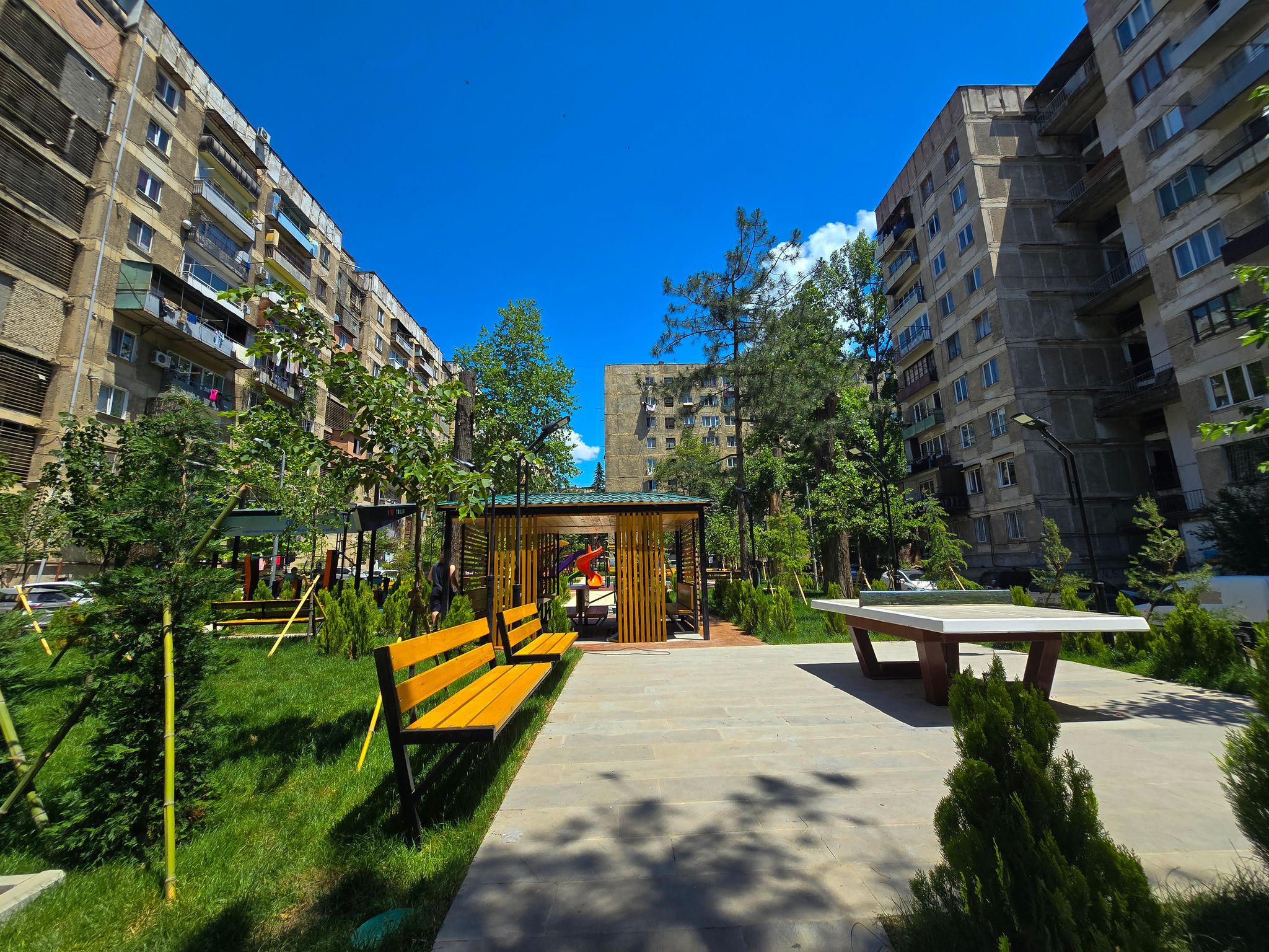 გლდანის I მიკრორაიონის N17-18-20 კორპუსებთან სკვერი მოეწყო