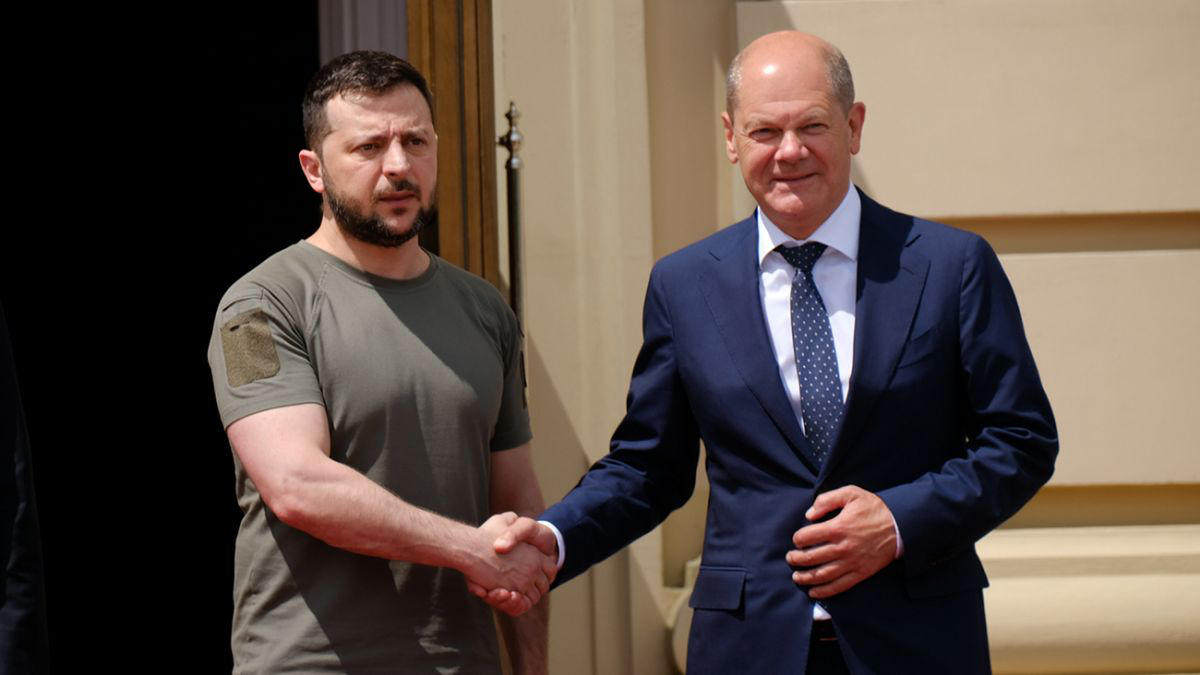ვოლოდიმირ ზელენსკი უკრაინის აღდგენის კონფერენციაზე დასასწრებად გერმანიაში ჩავიდა