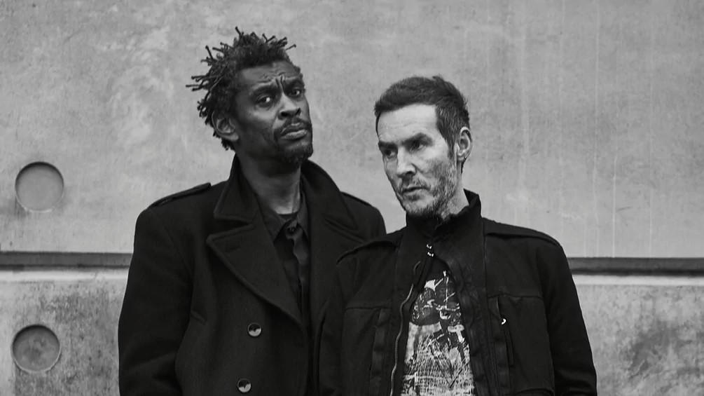 Massive Attack - გადავწყვიტეთ, გავაუქმოთ საქართველოში ჩვენი კონცერტი მთავრობის მიერ ადამიანის ძირითად უფლებებზე თავდასხმის გამო