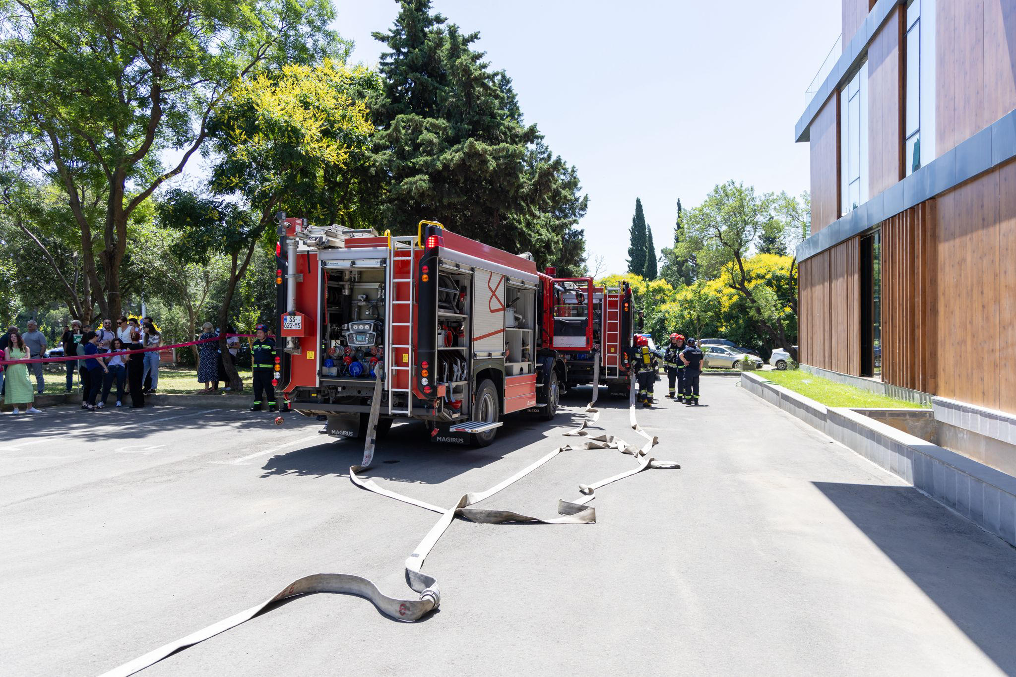 UAG სათავო ოფისში საგანგებო ვითარების დროს უსაფრთხოების შესახებ თეორიული და პრაქტიკული სწავლება გაიმართა