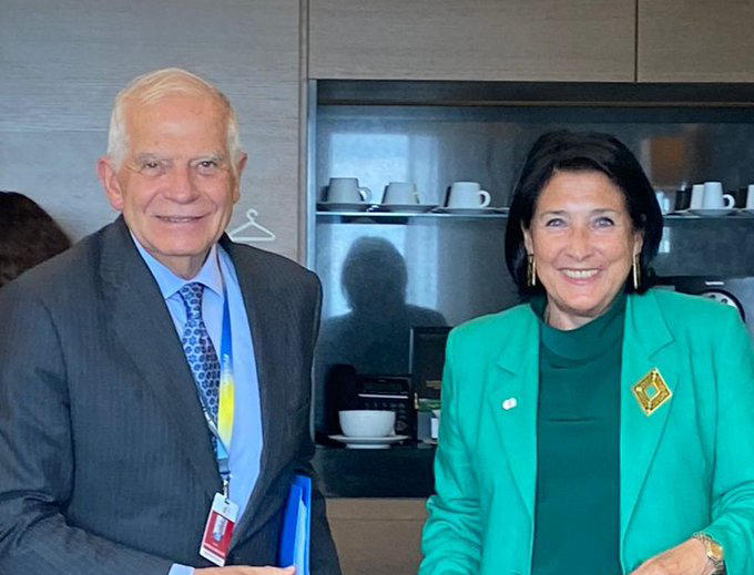 პრეზიდენტი - ჯოზეფ ბორელთან საუბარი ფოკუსირებული იყო საქართველოს ევროპულ ინტეგრაციაზე - დარწმუნებული ვარ, ოქტომბრის არჩევნები კიდევ ერთხელ აჩენებს ჩვენს ურყევ ერთგულებას ევროპული ღირებულებებისადმი