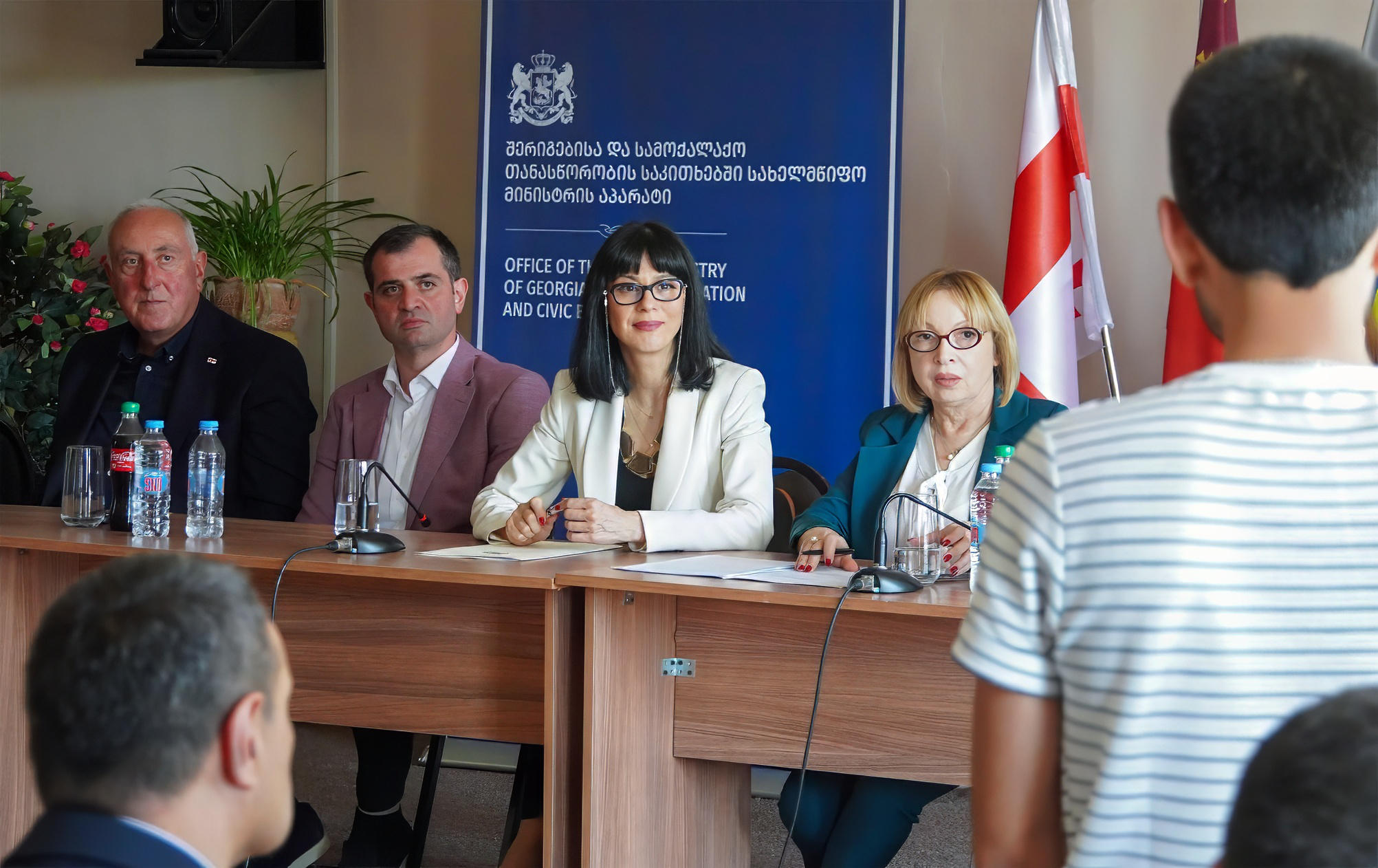 სახელმწიფო მინისტრის აპარატი - თეა ახვლედიანი კახეთის რეგიონში ადგილობრივ მოსახლეობას შეხვდა და ფართომასშტაბიანი საინფორმაციო კამპანია შეაჯამა
