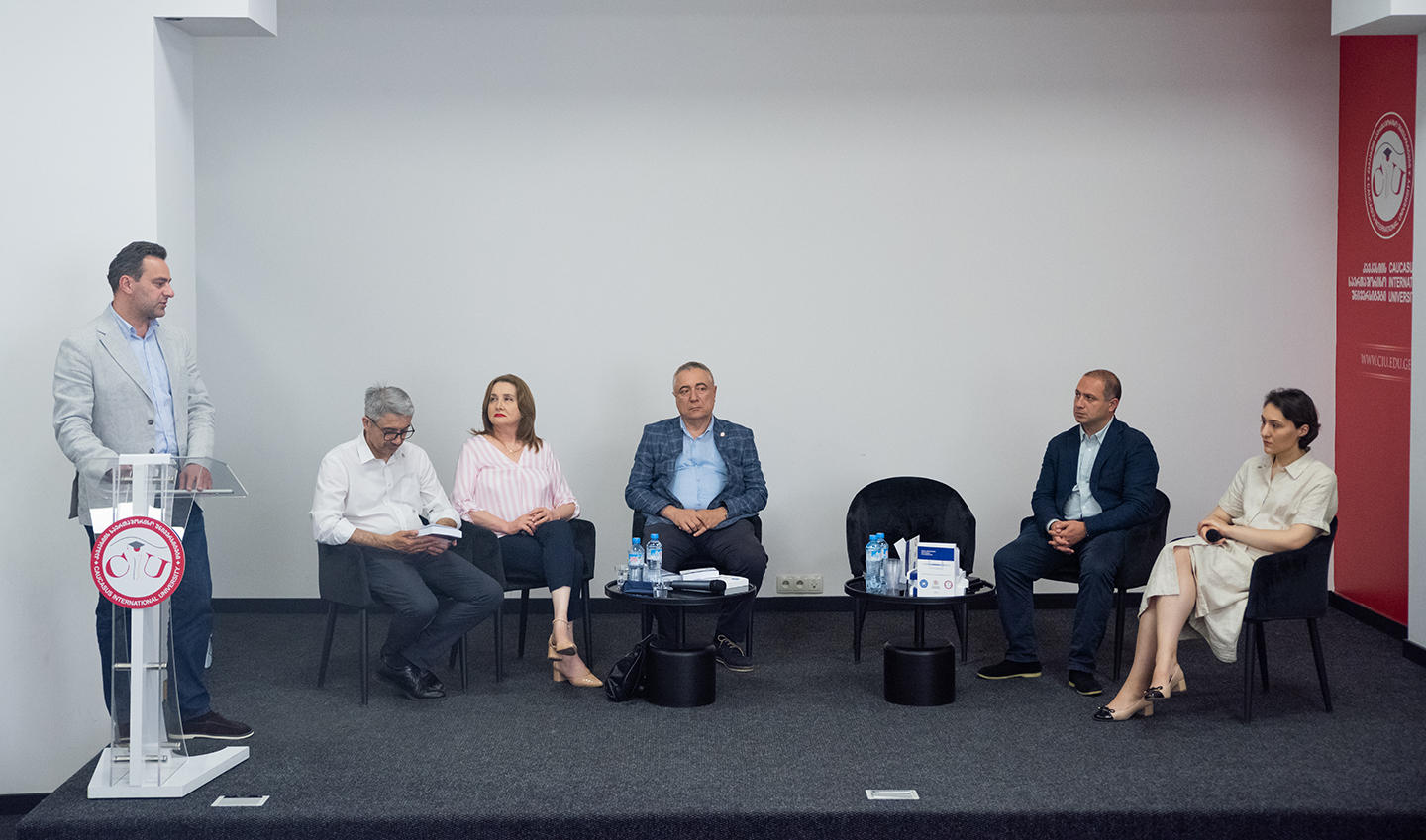 კავკასიის საერთაშორისო უნივერსიტეტში „სასჯელაღსრულების სამართლის“ სახელმძღვანელოს პრეზენტაცია გაიმართა