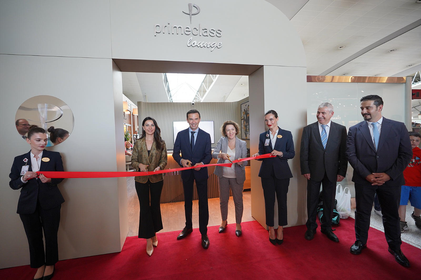 მარიამ ქვრივიშვილმა თბილისის საერთაშორისო აეროპორტში ორი ახალი ობიექტი გახსნა