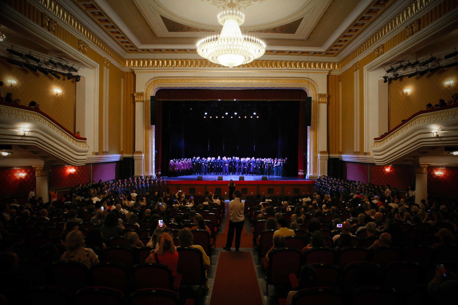 ბათუმის სახელმწიფო მუსიკალურ ცენტრში გალა-კონცერტი „აფხაზეთისთვის“ გაიმართა