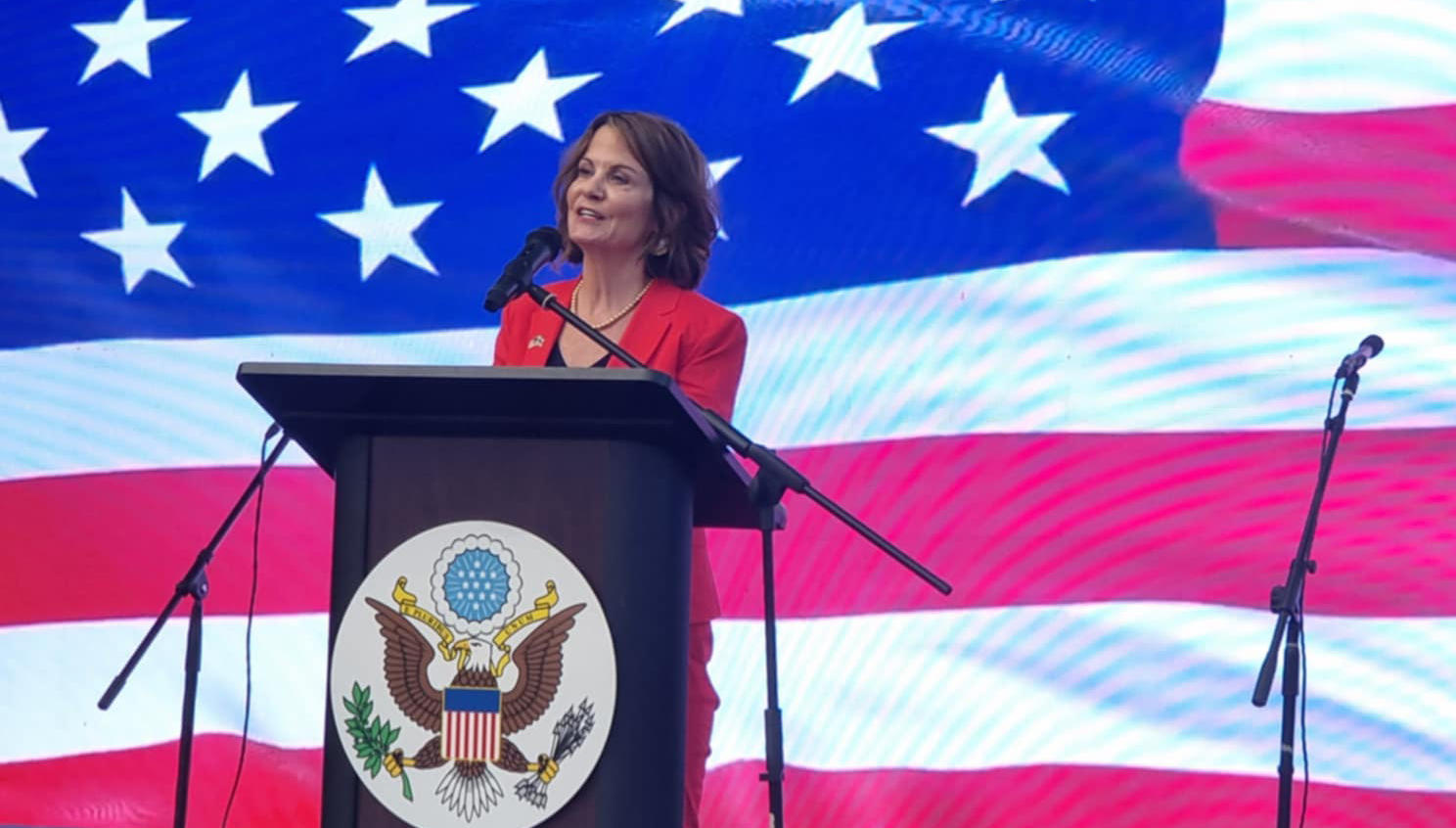 რობინ დანიგანი - აშშ-ს საქართველოსთვის მხოლოდ მშვიდობა, კეთილდღეობა და დამოუკიდებლობა სურს, ჩვენ გავაგრძელებთ თითოეულ ქართველთან თანამშრომლობას, რათა მხარი დავუჭიროთ ღია და წარმატებულ საქართველოს