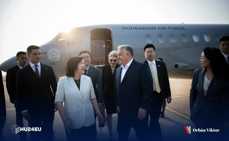 ვიქტორ ორბანი პეკინში ჩავიდა