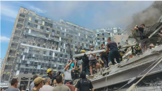 უკრაინის ტერიტორიაზე რუსეთის სარაკეტო დარტყმების შედეგად დაღუპულთა რაოდენობა 33-მდე გაიზარდა, დაშავდა 140 ადამიანი