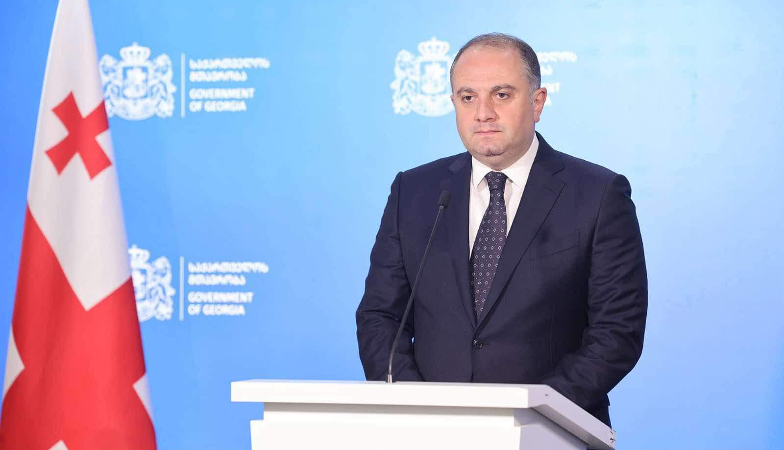 თავდაცვის მინისტრი - ნატოს კომუნიკეში საქართველოს საკუთარი ადგილი აქვს -  შეიძლება ბუქარესტის უშუალო აღნიშვნით არა, მაგრამ ნატო ღია კარის პოლიტიკას უჭერს მხარს, ესეც ნახსენებია