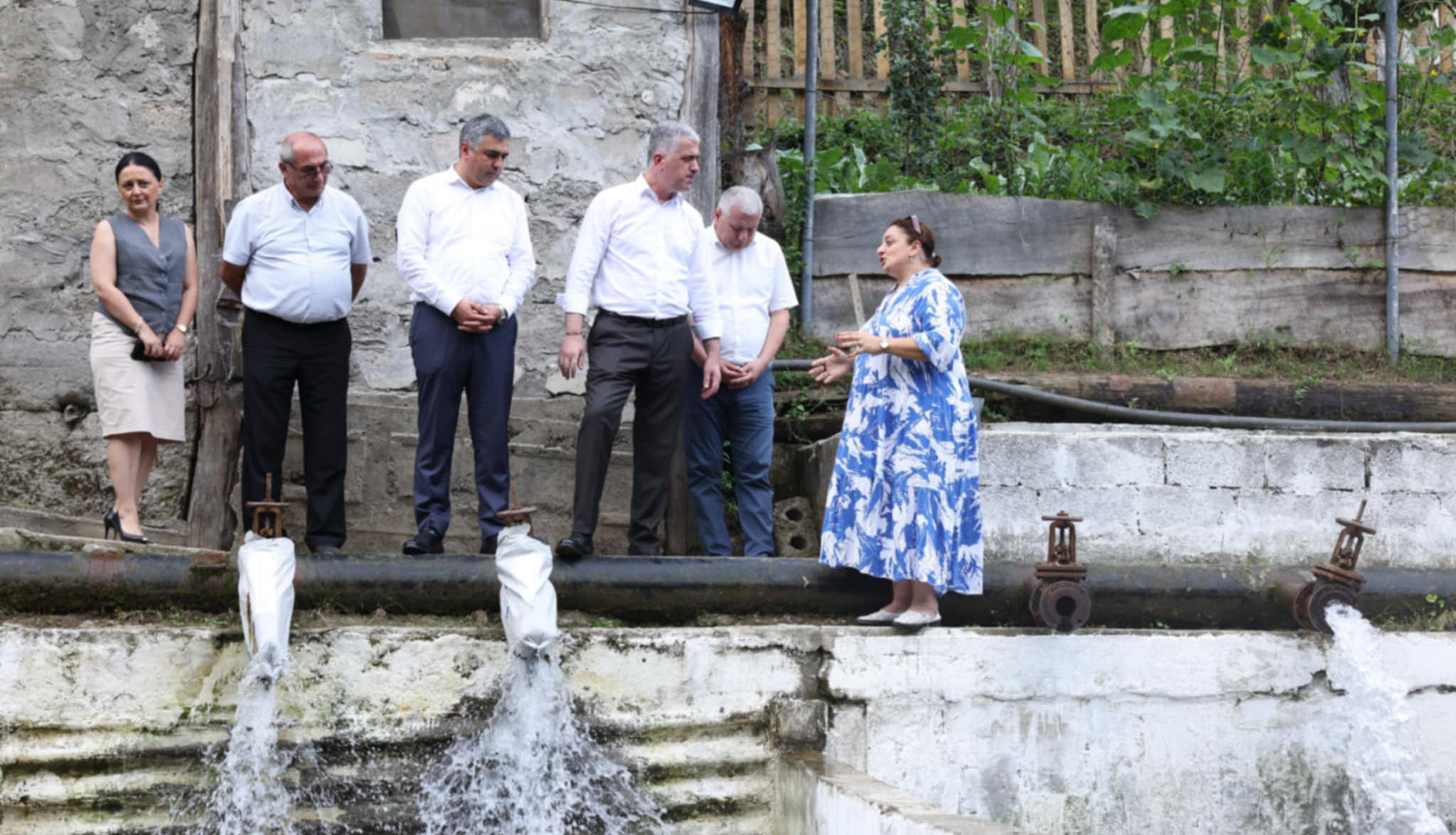 ოთარ შამუგიამ ქედაში კალმახის საინკუბაციო საამქრო დაათვალიერა
