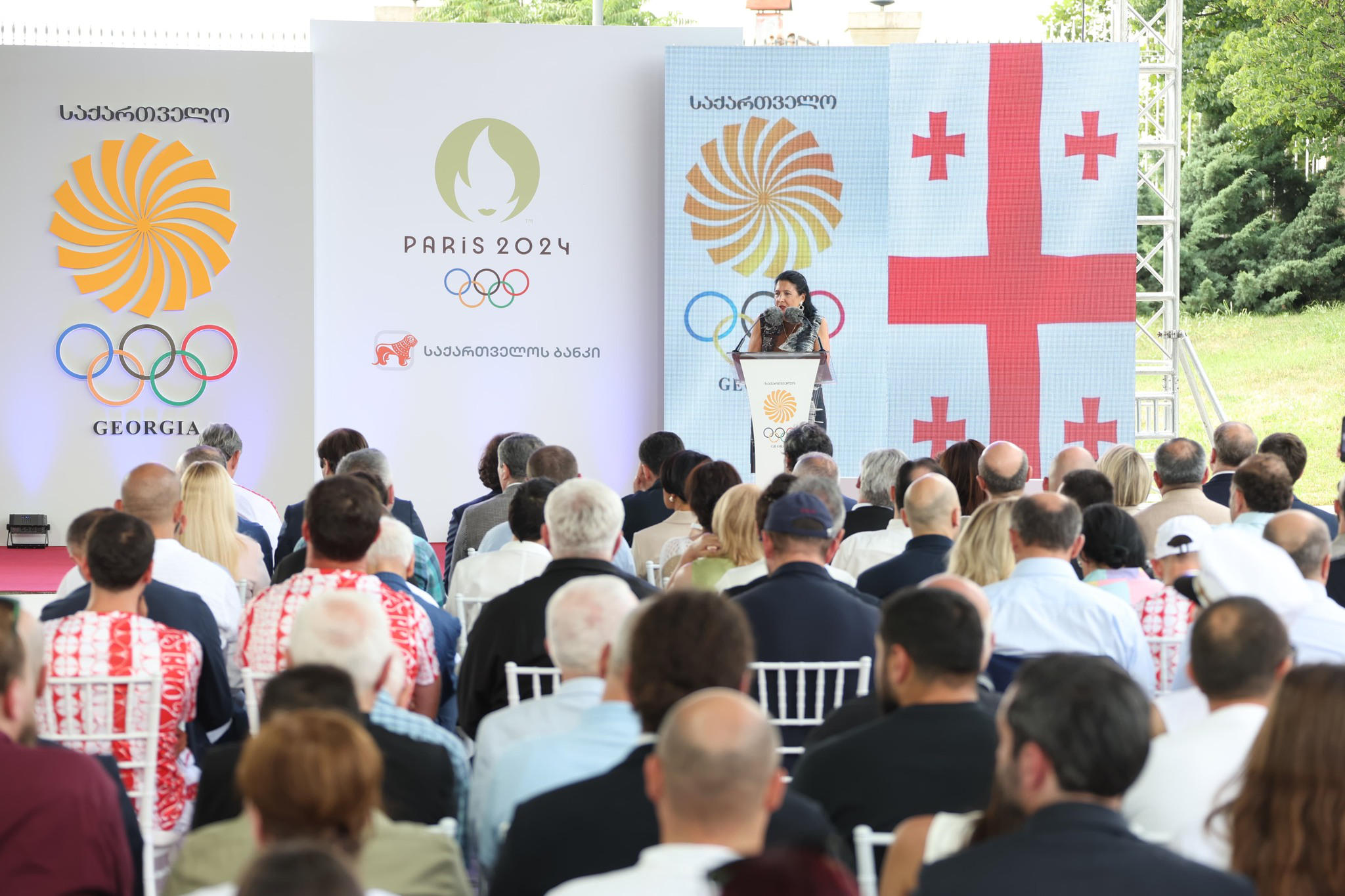 პრეზიდენტი ოლიმპიადის მონაწილეებს - ჩვენთვის სპორტი გახდა ეგზისტენციალური, ერთობის ერთ-ერთი სახეობა - დარწმუნებული ვარ, იქნება მედლების ცვენა, გისურვებთ ძალიან ბევრ წარმატებას